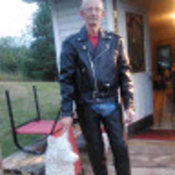 Meet your Posher, Dennis - Picture 1 of 1